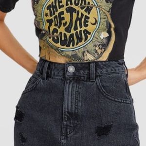 Meet your Posher, Nidia